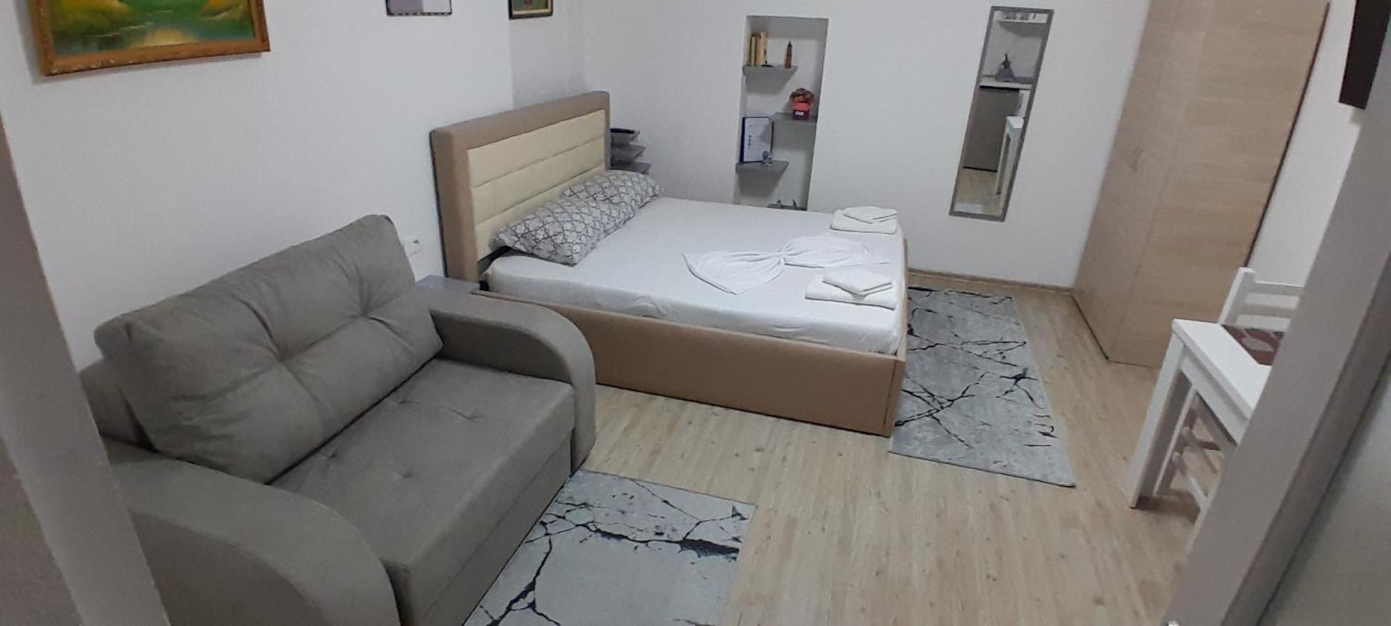 Klent Studio Apartment Pogradec Ngoại thất bức ảnh