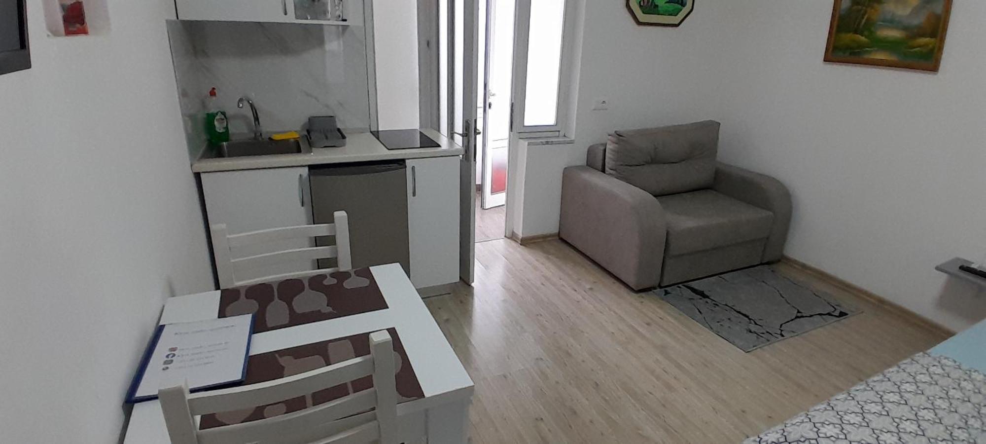 Klent Studio Apartment Pogradec Ngoại thất bức ảnh