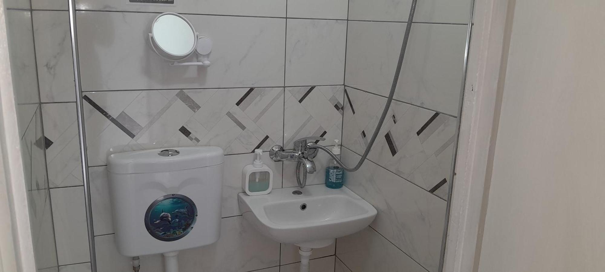 Klent Studio Apartment Pogradec Ngoại thất bức ảnh